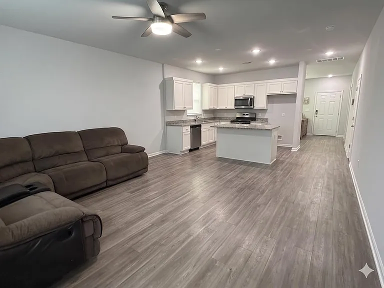 2417 Lucy Axel Ln — Photo 15