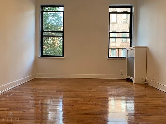 Rented by Hillel Realty Group | media 9