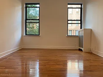 Rented by Hillel Realty Group