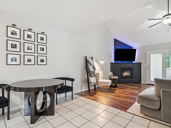 5th image of 189 Stephans St