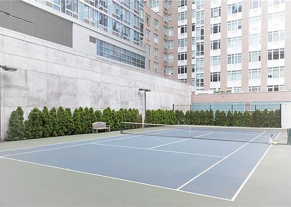3rd image of 229 W 60th St APT 17M