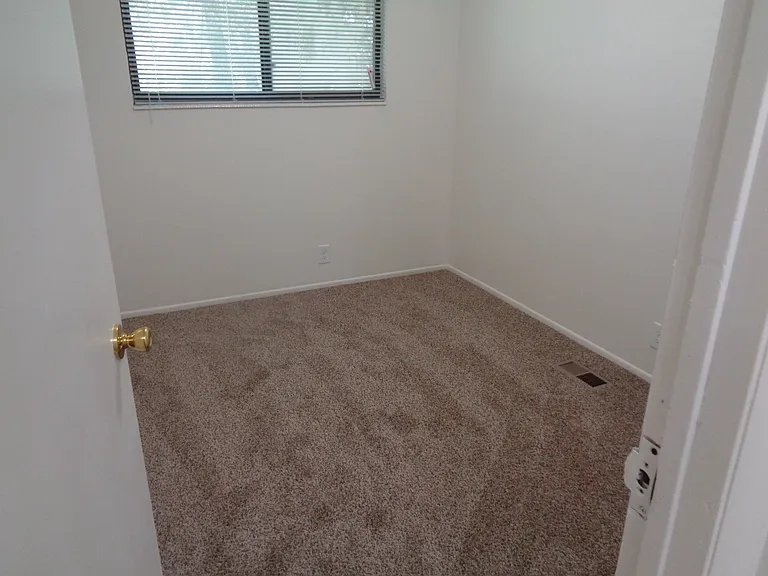 2534 W 3360 S #2534 — Photo 11