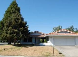 979 Rinaldo Way, Sacramento, CA 95833