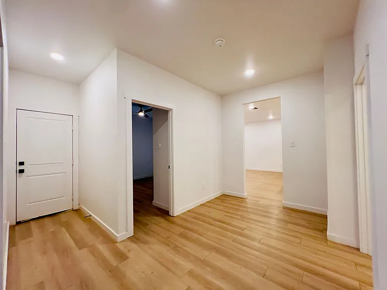 5813 Urbana Pl — Photo 15