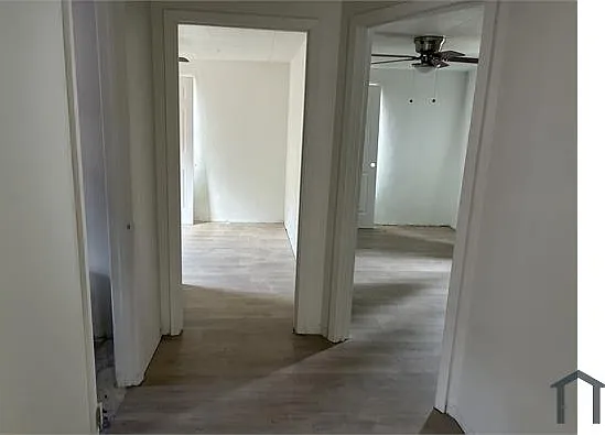 1404 N Park St — Photo 1