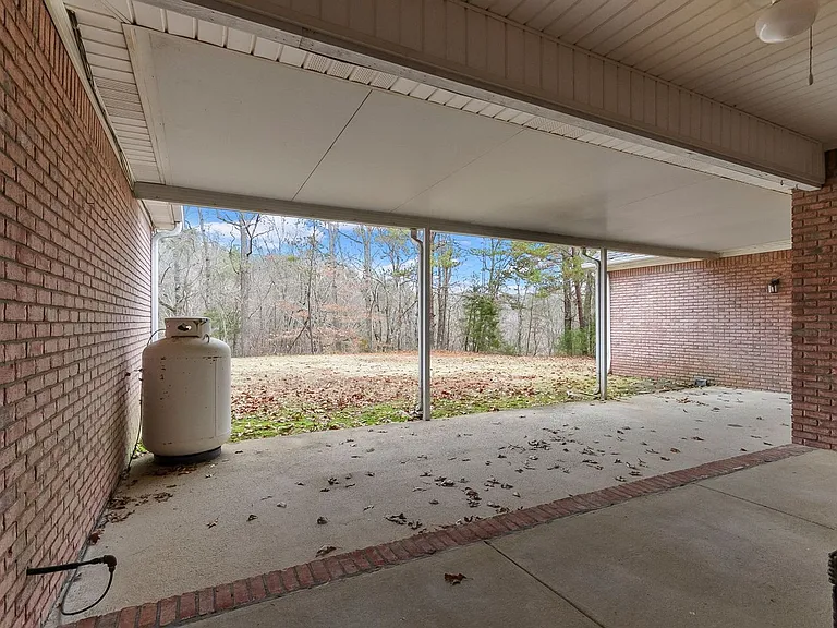 10495 Royal Points Dr — Photo 38