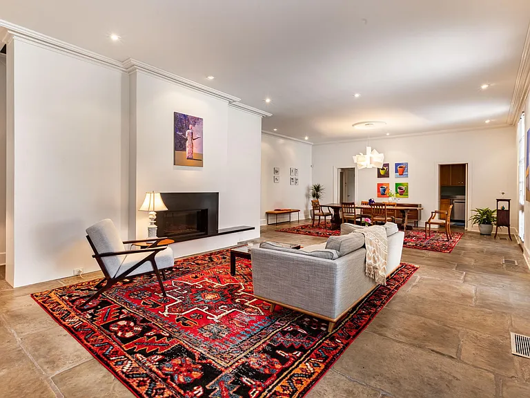 111 W Charlton St — Photo 13