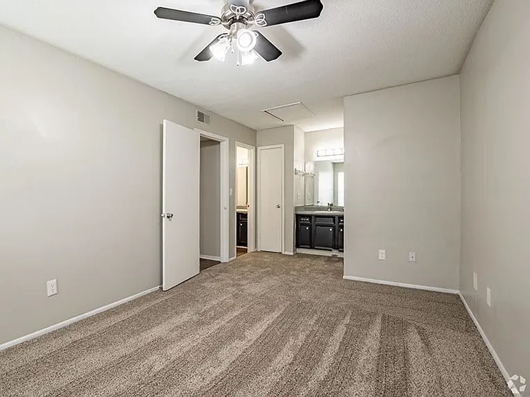 Timber Pointe Apartments — Photo 3