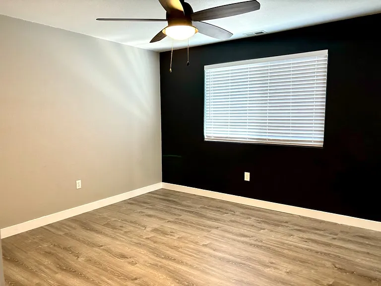 996 W Greens Lake Dr — Photo 13