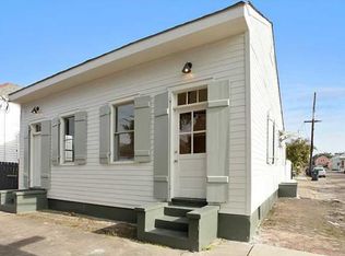 901 7th St, New Orleans, LA 70115