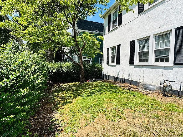 551 Park Pl — Photo 28