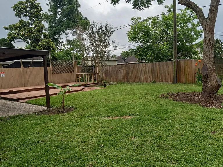 15415 Poolview St — Photo 10