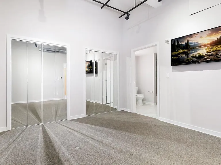 444 N 4th St #517 — Photo 9