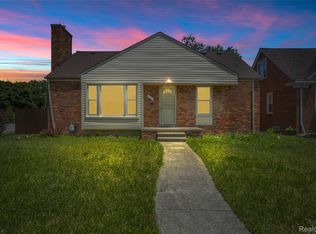 17700 Edinborough Rd, Detroit, MI 48219