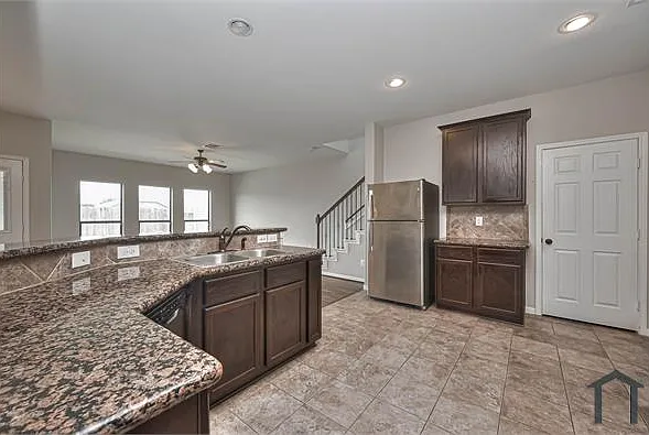 18210 Amalfi Coast Dr — Photo 21