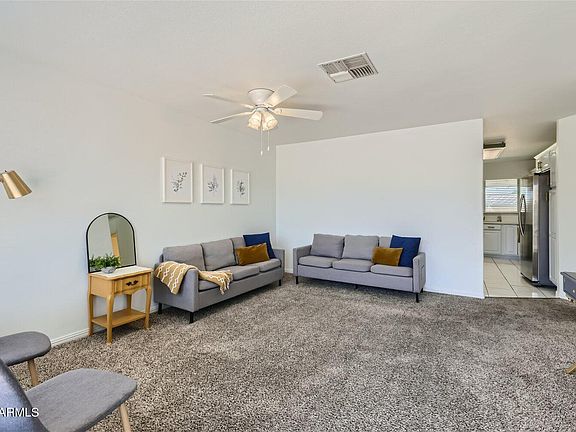 3rd image of 1414 N Ashland --