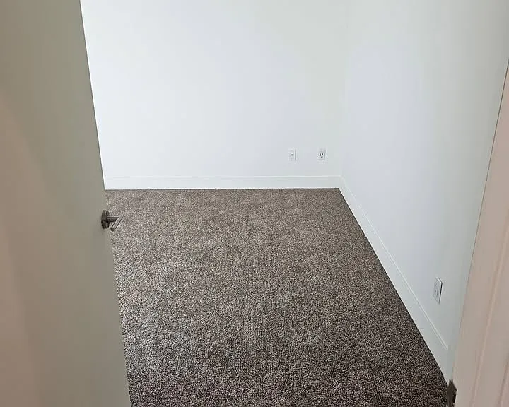 230 3rd St #10 — Photo 5