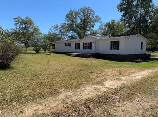 711 E Simon St, Glennville, GA 30427