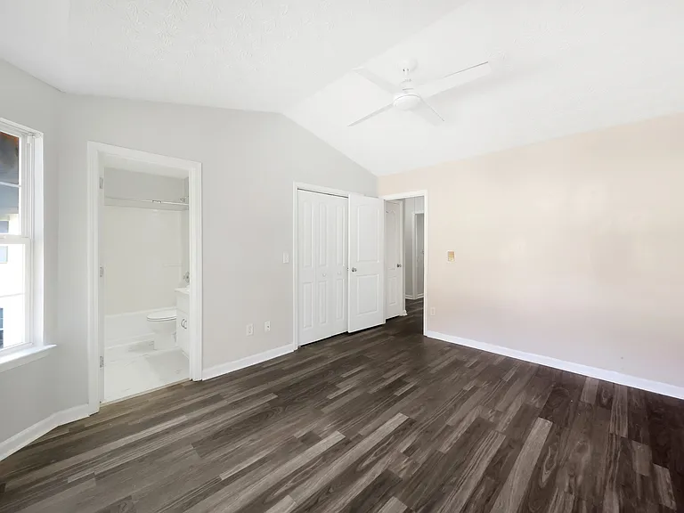 5539 Pineridge Ct — Photo 16