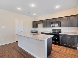 128 Stallion Ln, Forney, TX 75126