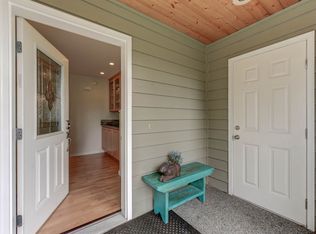 23516 84th Ave W, Edmonds, WA 98026