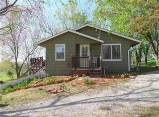 609 3rd St, Camden Point, MO 64018