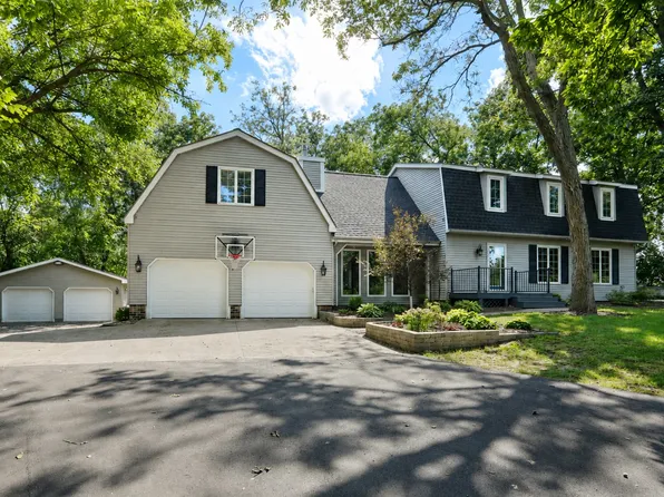33080 Fox Creek Dr, Waukee, IA 50263
