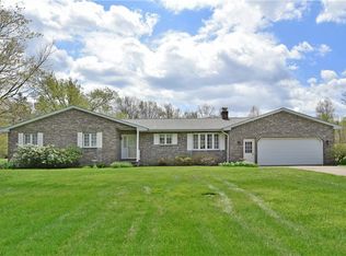 6982 Hayes Orangeville Rd NE, Burghill, OH 44404