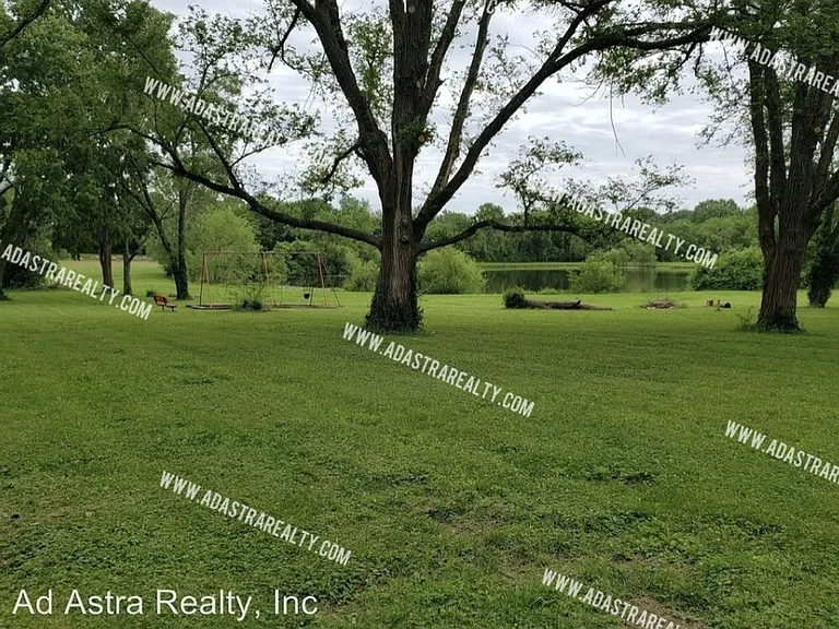 9203 Vaughn Ave — Photo 21