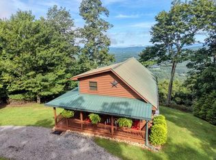 81 Grant Dr, Brasstown, NC 28902