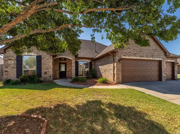 136 Landon Dr, Edmond, OK 73013
