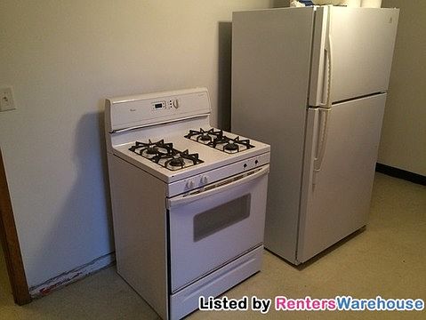 3rd image of 616 Sommerville St S