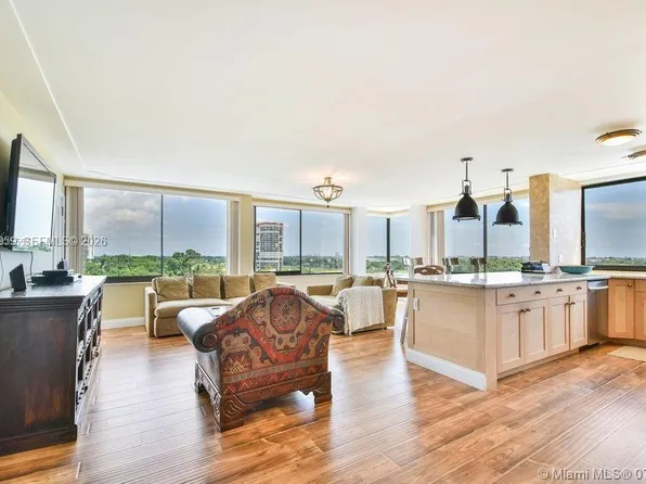 1500 Presidential Way APT 804, West Palm Beach, FL 33401