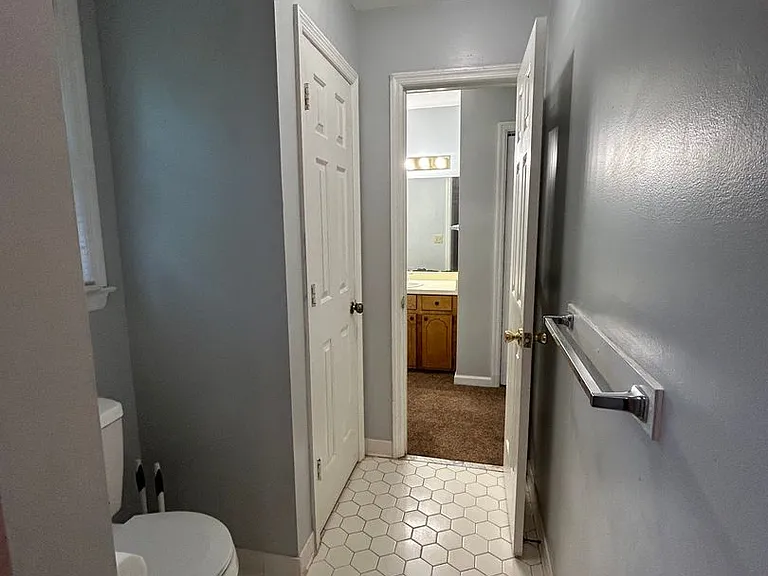 1 Crescent Ln #1 — Photo 28