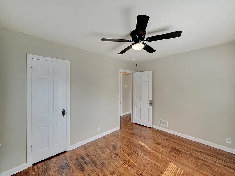 3534 B St — Photo 9