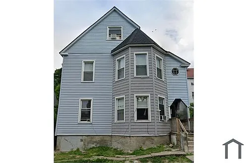 40 Windsor St Photo 1