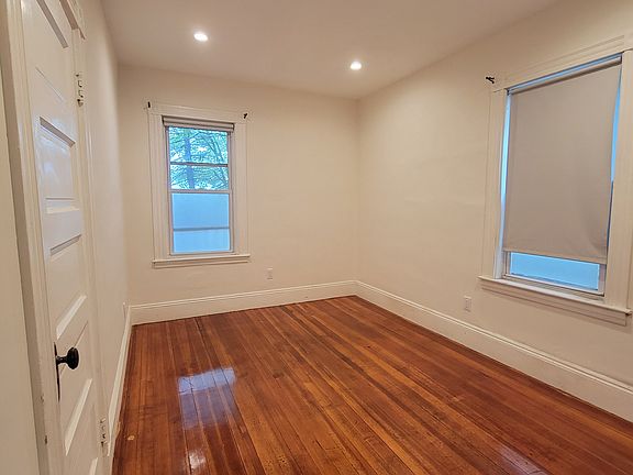 4th image of 32 Juliette St APT 1