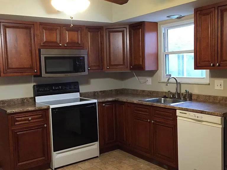 Kitchen 3