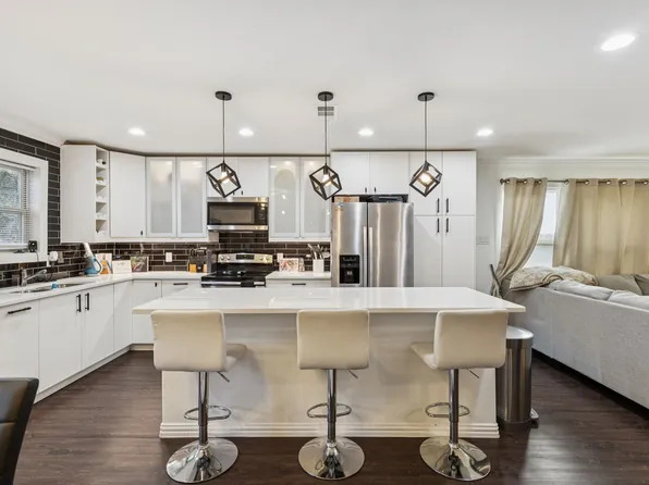 419 Avenue L, Dallas, TX 75203