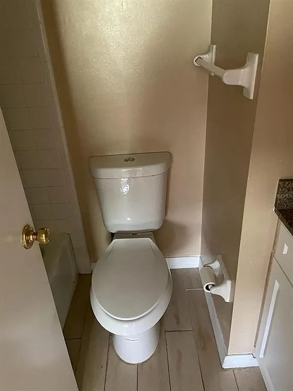 2 bed, 2.0 bath, 1300 sqft, $1,425 — Photo 4