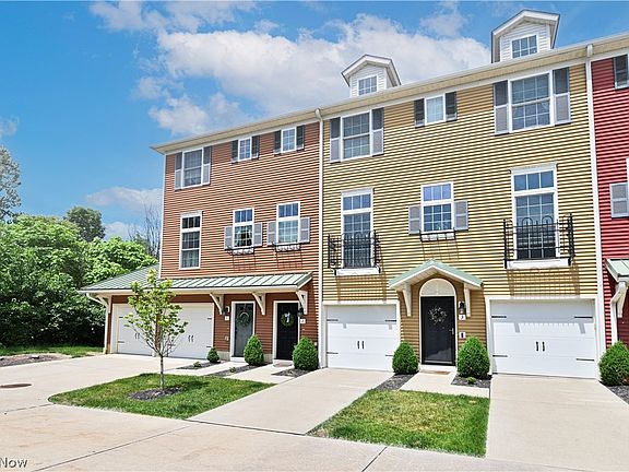 3rd image of 2 Grandview Dr