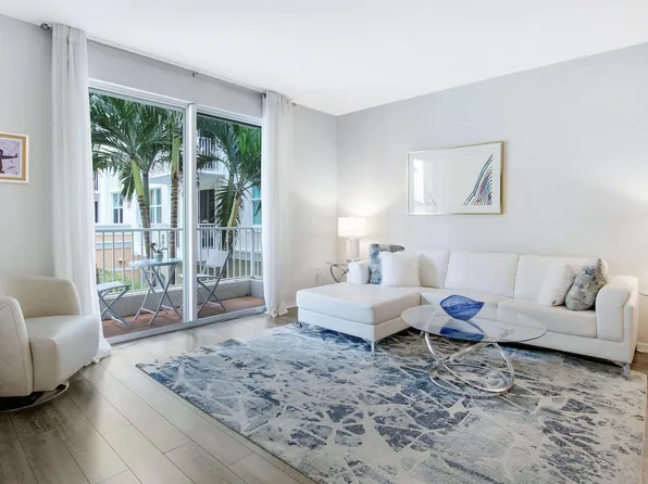 802 W Windward Way #206, Lantana, FL 33462