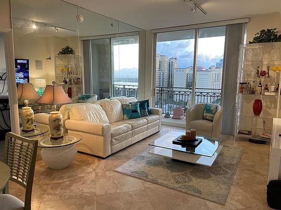 4th image of 550 Okeechobee Blvd APT 1719