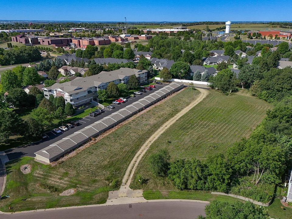 2nd image of Whispering Ln
