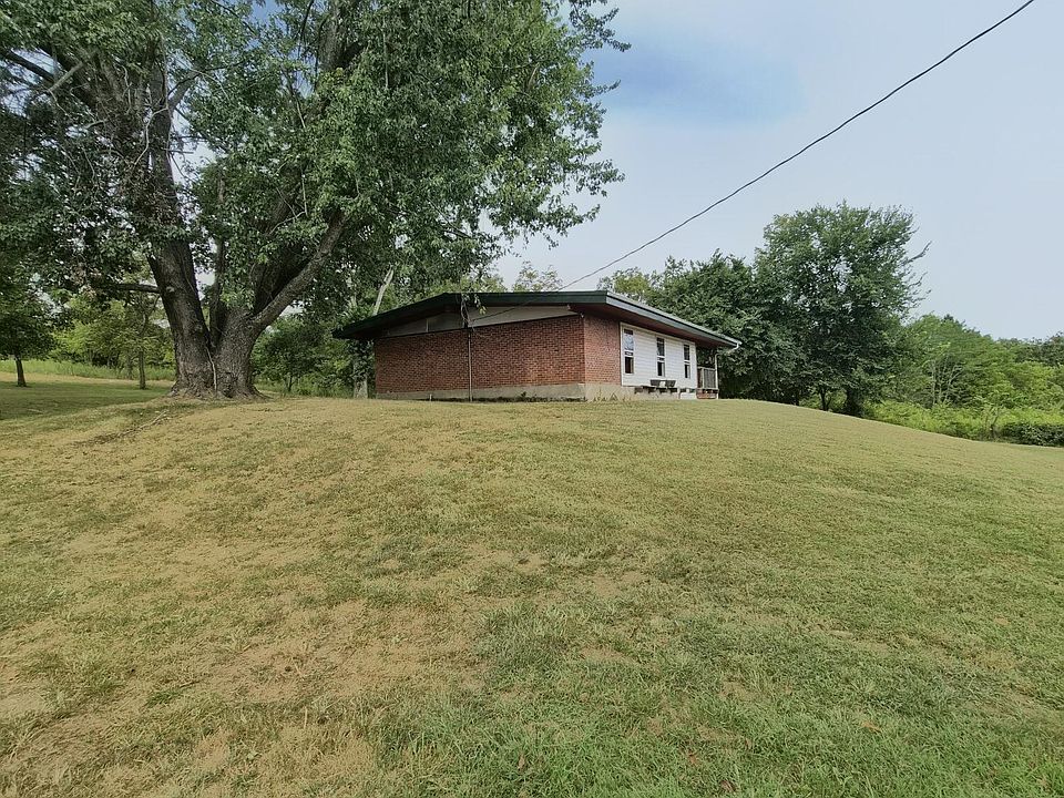 28th image of 2700 Westbrook Drive