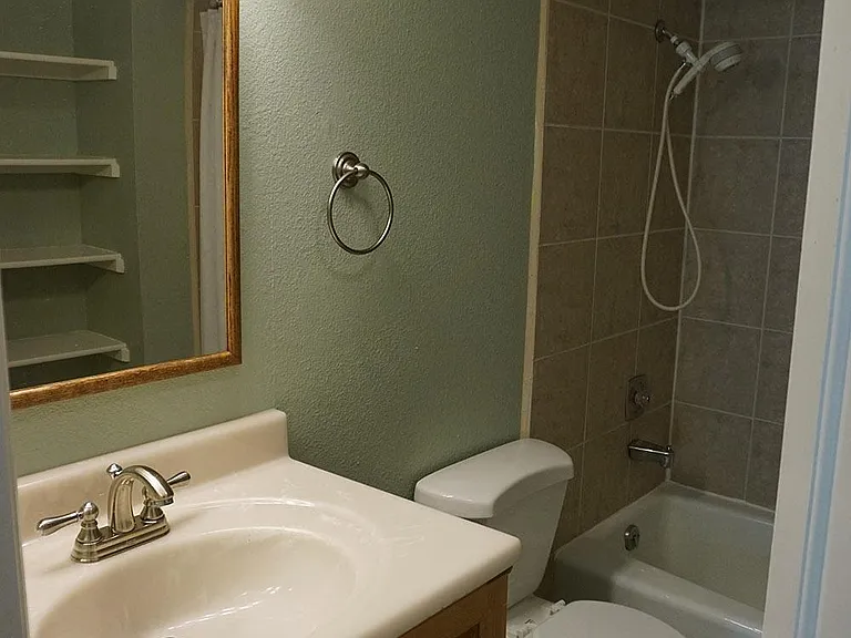 Bathroom 3