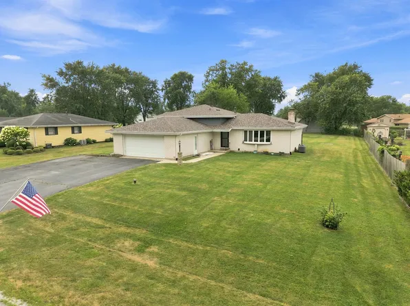 2807 Westmoreland St, New Lenox, IL 60451