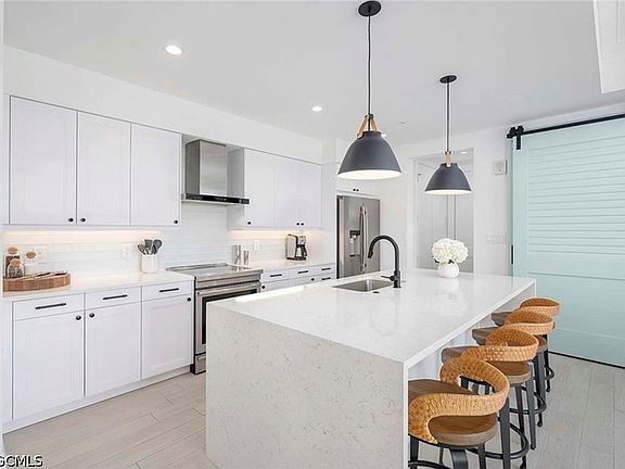 3rd image of 1111 Central Ave #403