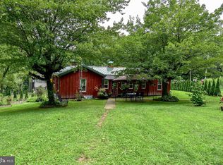 740 County Line Rd, Gap, PA 17527