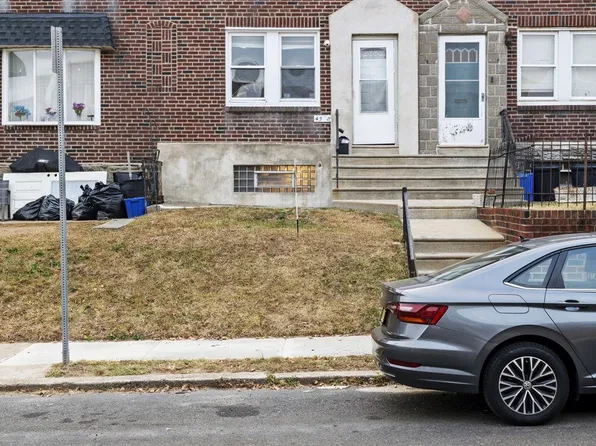 4528 Tudor St, Philadelphia, PA 19136